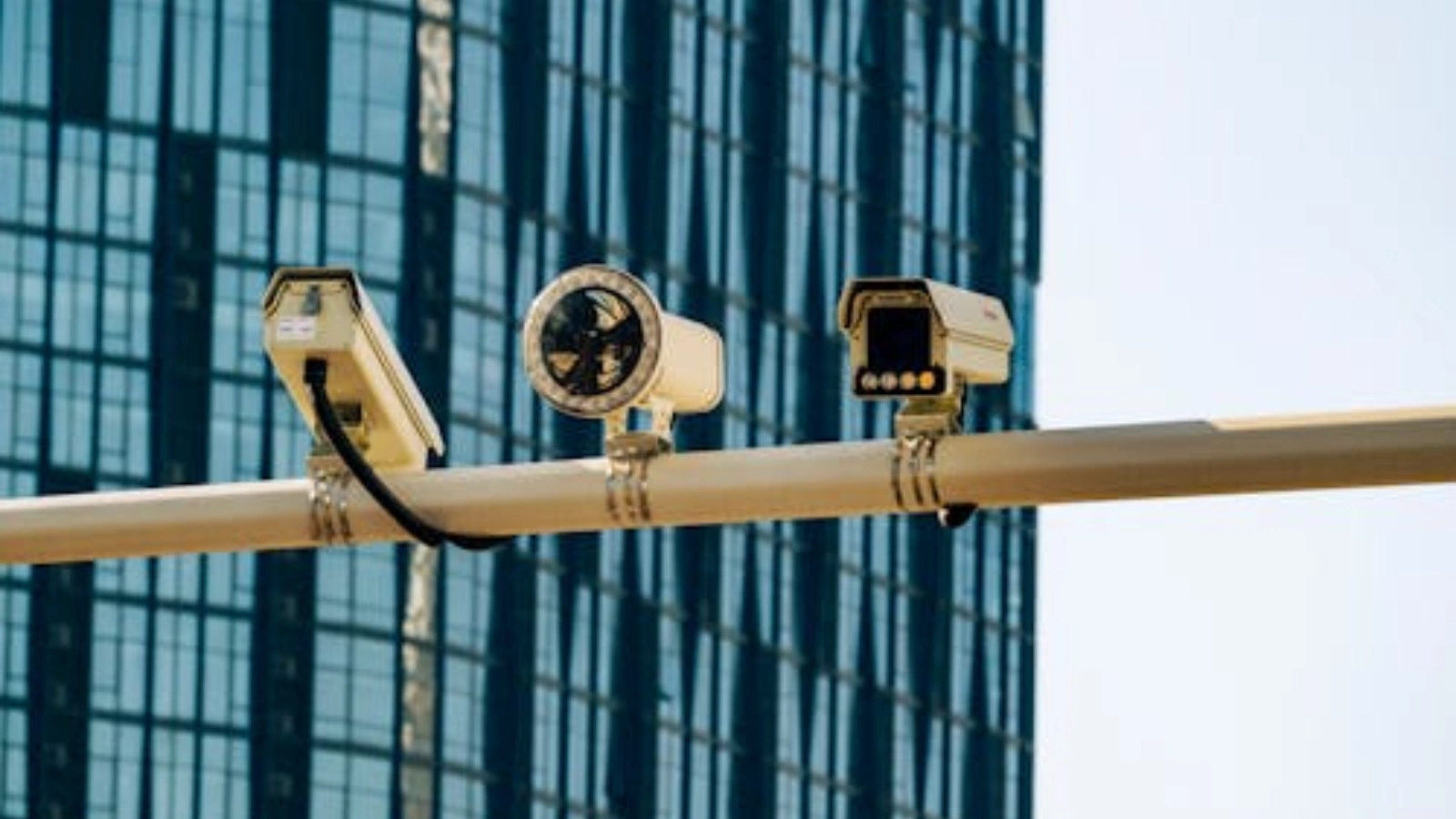10-features-that-actually-matter-in-a-video-analytics-platform